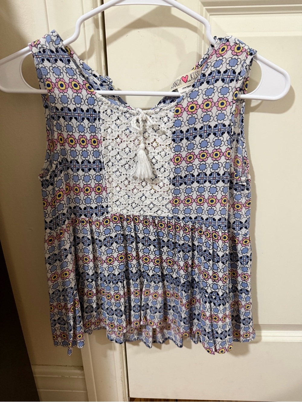 Kandy Kiss - Floral Lace-Front Sleeveless Top in Blue and Pink